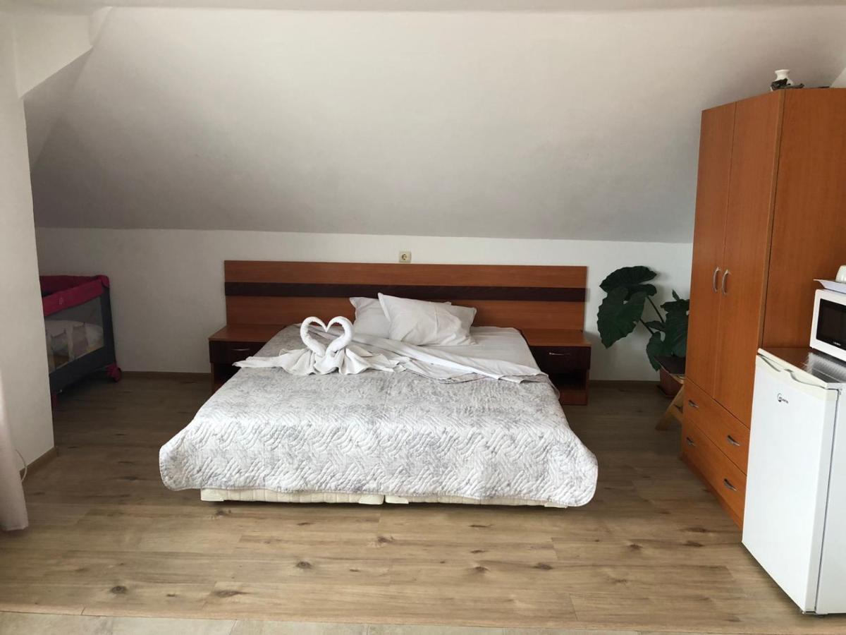 Guest House Liliya Созополь Екстер'єр фото