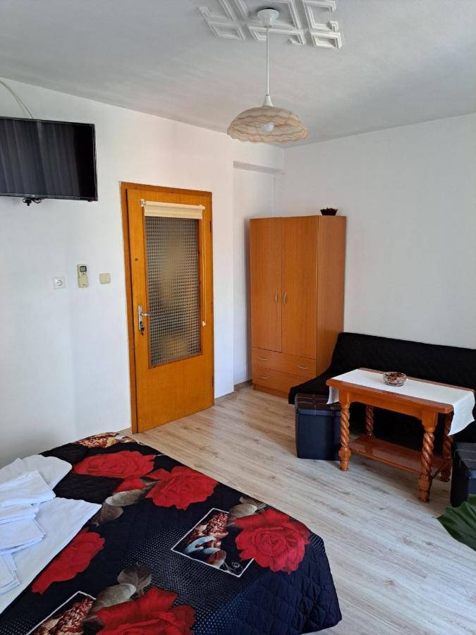 Guest House Liliya Созополь Екстер'єр фото
