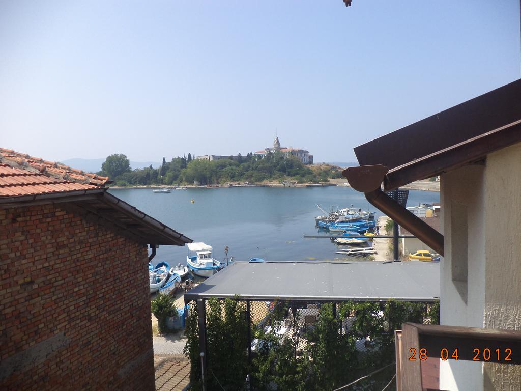 Guest House Liliya Созополь Екстер'єр фото