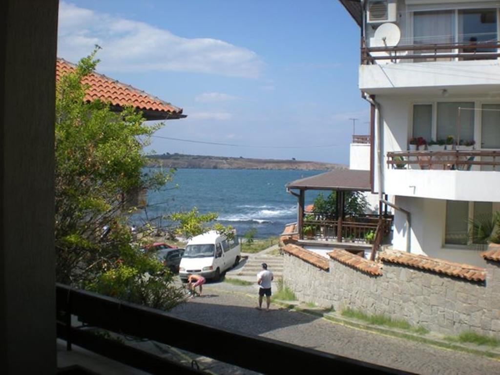Guest House Liliya Созополь Екстер'єр фото